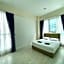 Sutera Avenue The residences, Opposite Imago Shopping Mall, NDS Homestay
