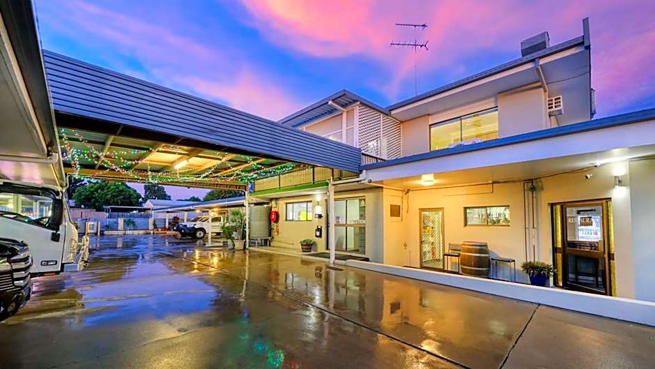 Biloela Centre Motel & Grevillea Steakhouse & Bar
