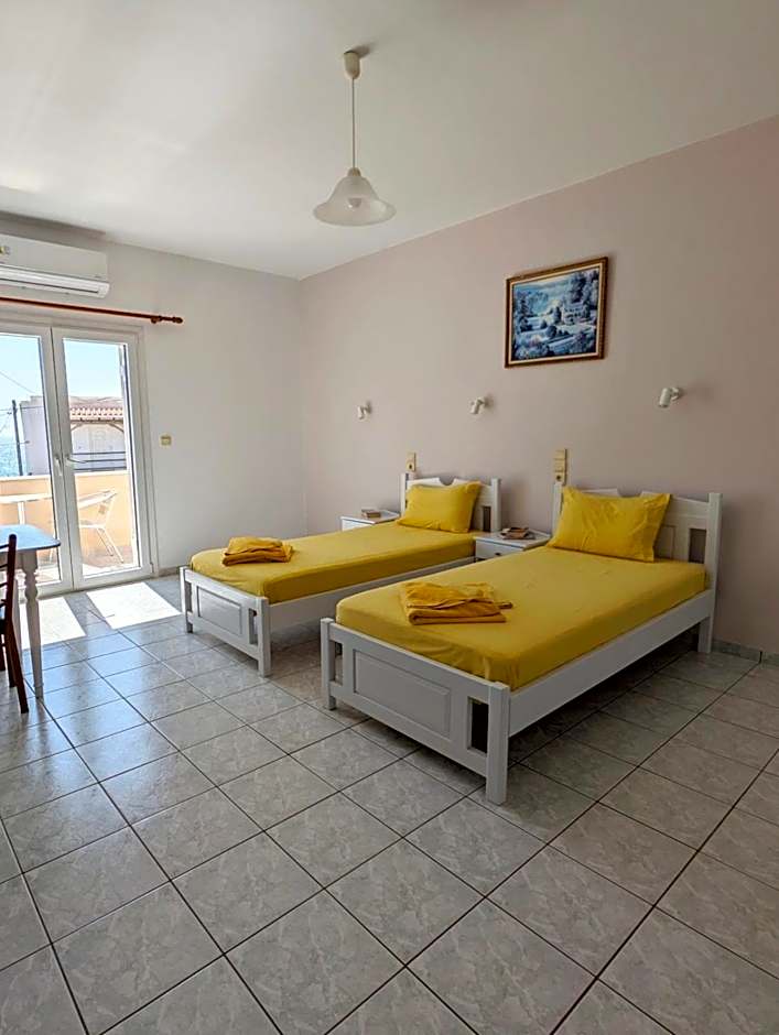 Arsinoi Studios and Apartments
