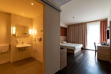 Superior King Room - Disability Access