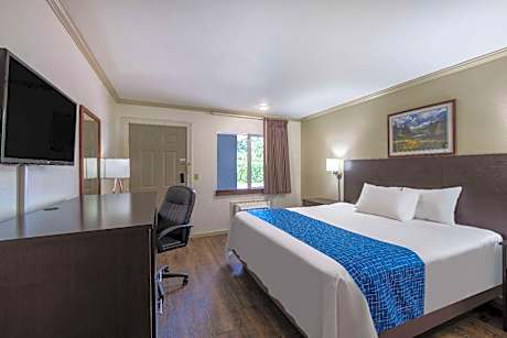 King Room - Non-Smoking