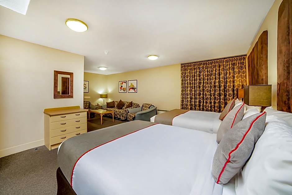 Brentwood Aberdeen City Centre near Union Street