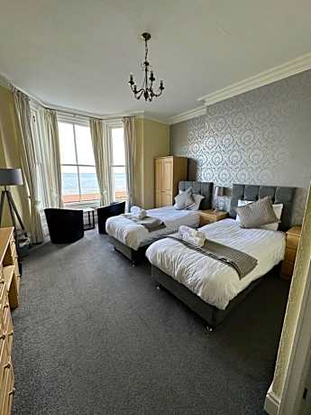 Premier Twin Room with Sea View
