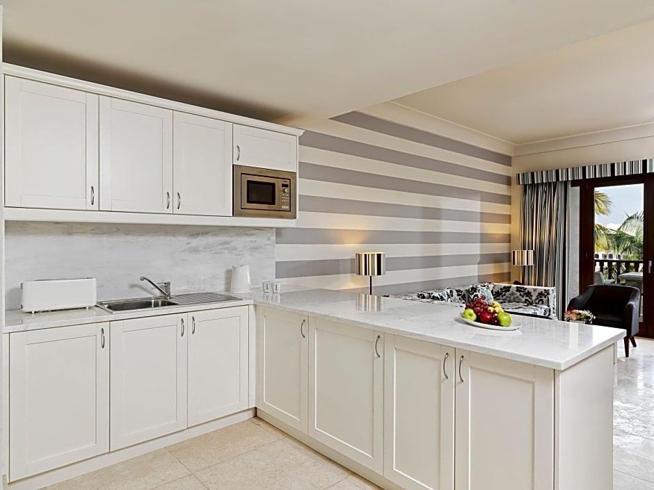 Juweira Boutique Hotel