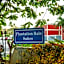 Plantation Hale Suites