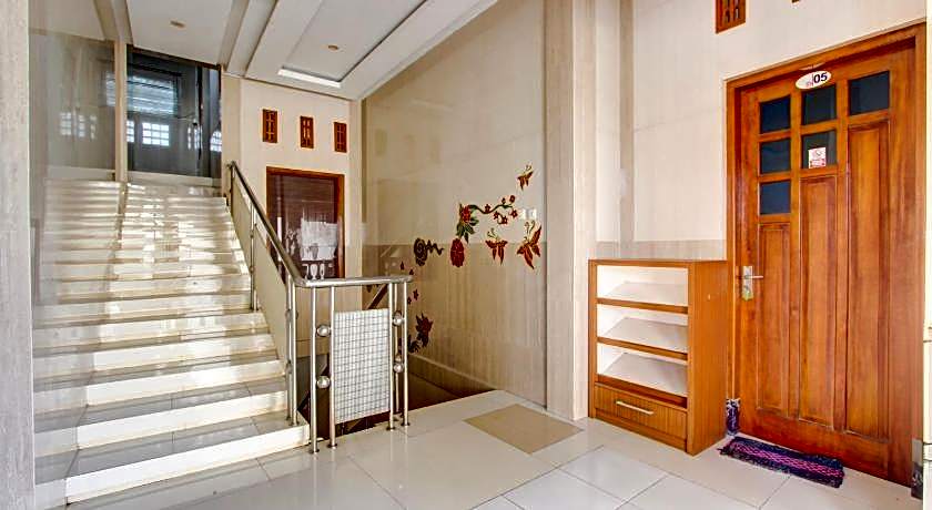 RedDoorz near MM UGM