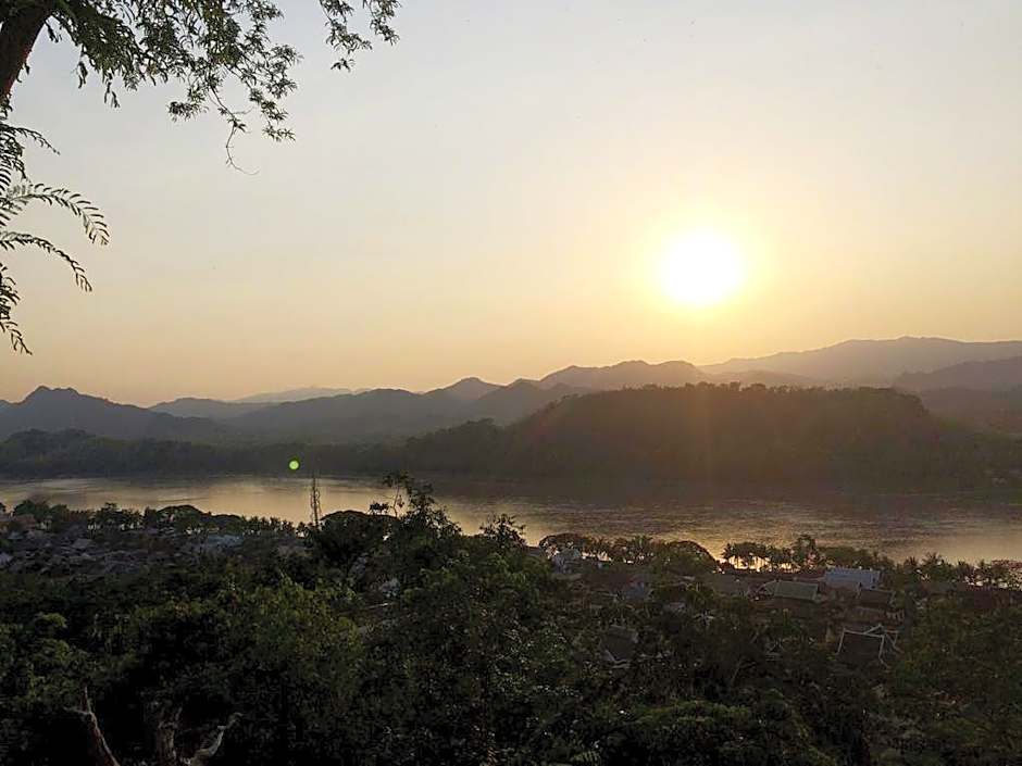 IQ INN – Luang Prabang, CT