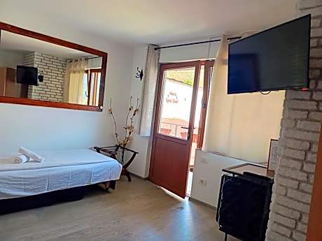 Triple Room with Garden View