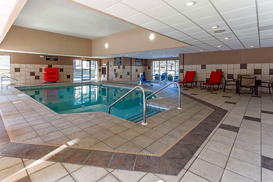 Hampton Inn Madison East Towne Mall Area