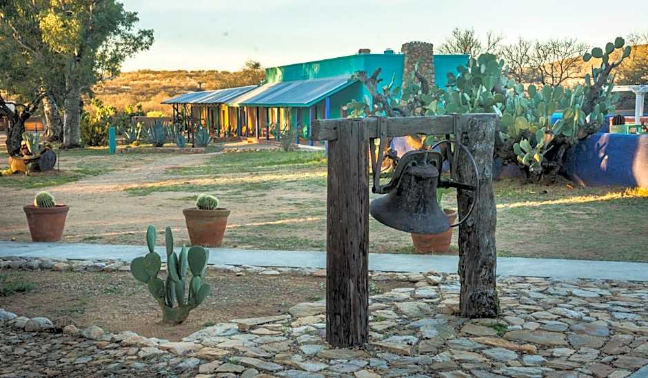 Rancho de la Osa Guest Ranch