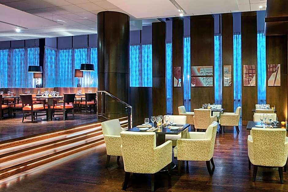 Teaneck Marriott At Glenpointe