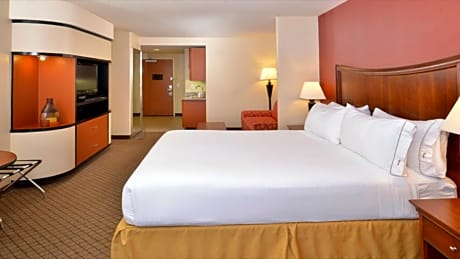 Standard King Room with Sofa Bed