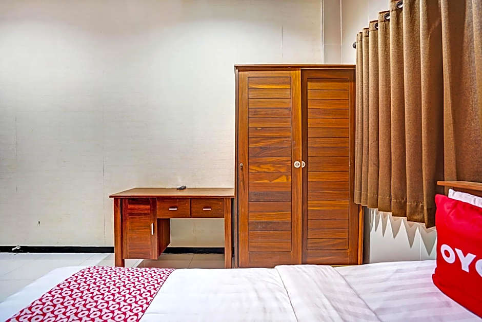 OYO 90889 Dkb Residence