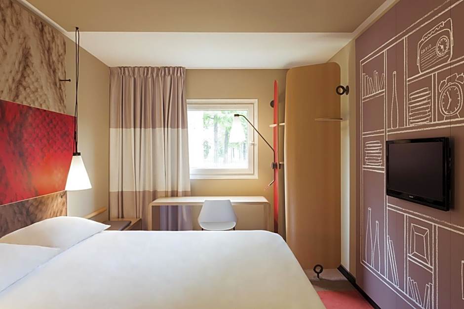 ibis Marne la Vallee Champs