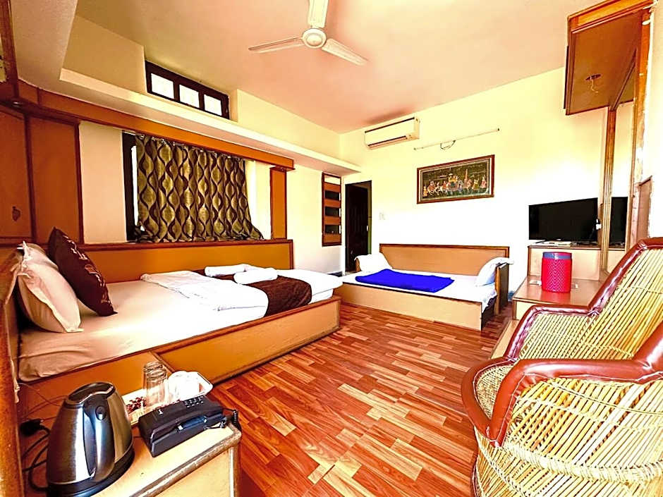 Hotel SSR Palace Mount Abu