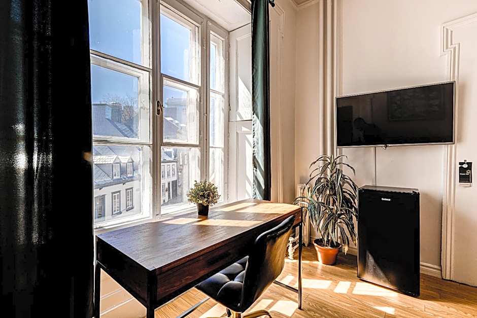 North House - Hôtel Automatisé Manoir des Remparts