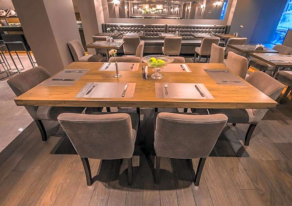 The New Hotel Zeybek