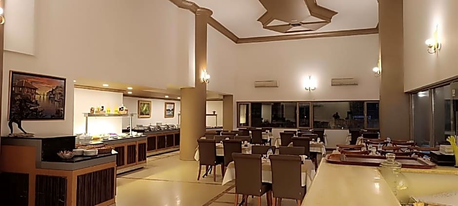Silver Tower Family Apart Otel