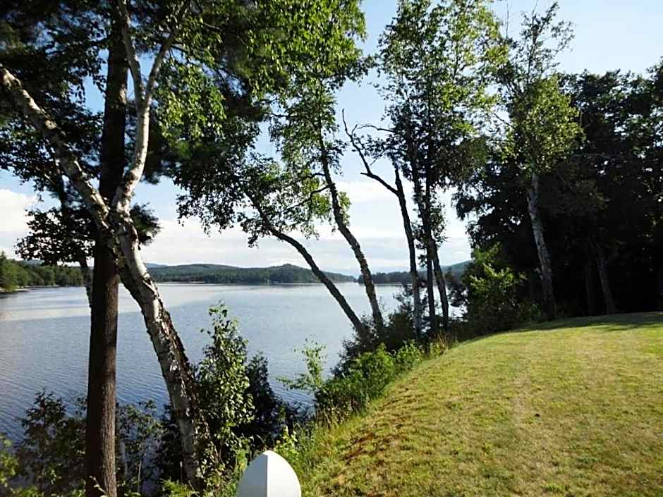 Sandy Point Motel