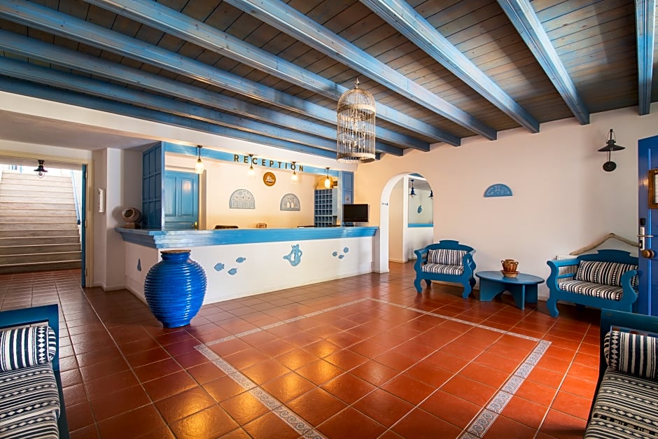 Kerame Hotel & Studios