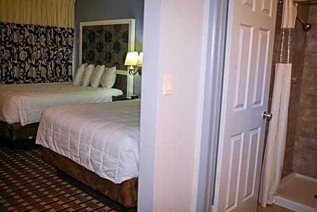 Queen Room with Two Queen Beds - Non-Smoking