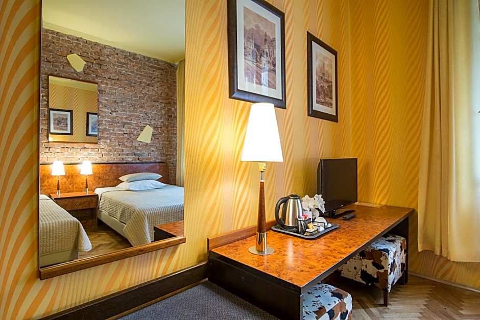 Finger Guest Rooms