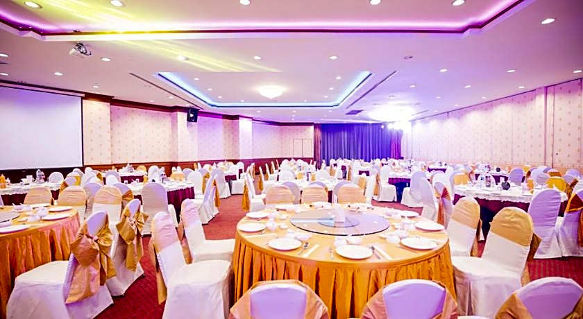 Chumphon Gardens Hotel