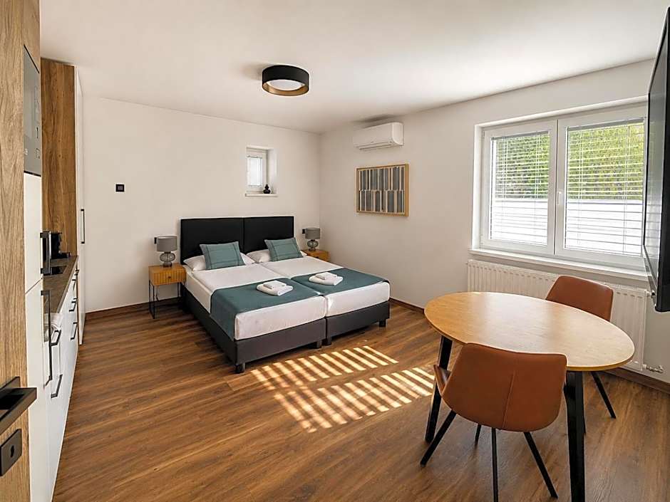 IQ Apartments