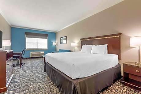 Best Western Plus Lake Worth Inn & Suites