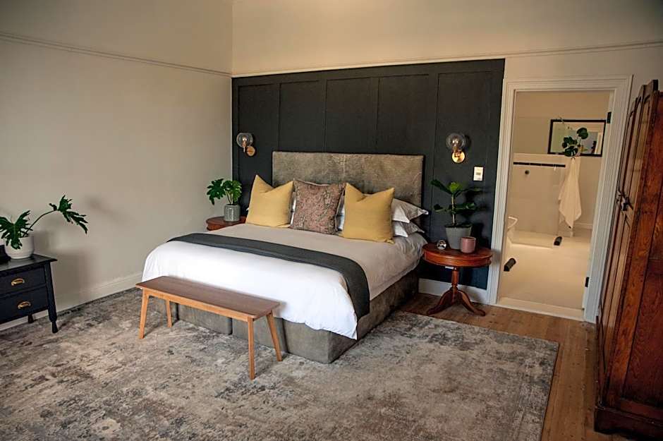 The Grand Hotel Robertson