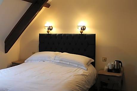 Classic Double or Twin Room