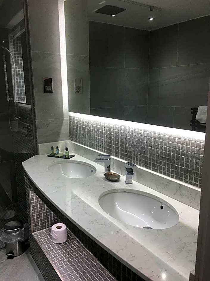 The Kings Arms Hotel