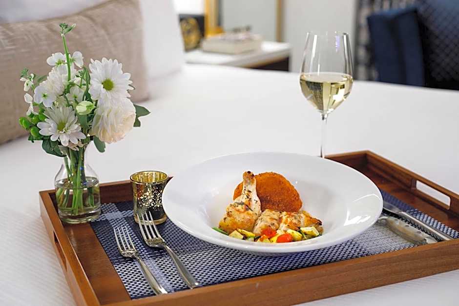 Hotel Carmichael, Autograph Collection