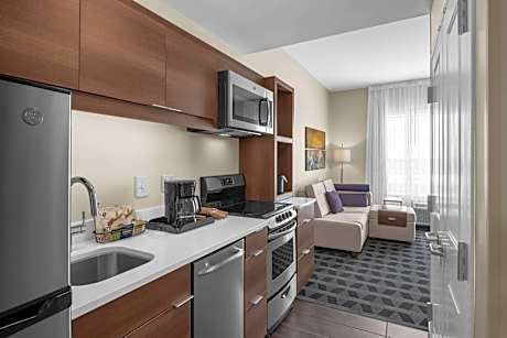One-Bedroom Queen Suite with Sofa Bed - Mobility Accessible with Roll-In Shower
