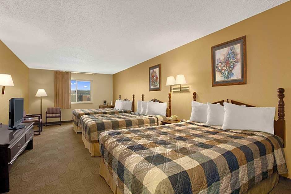 Days Inn by Wyndham Sheridan