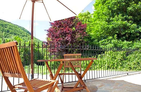 Apartahotel Castejón de Sos