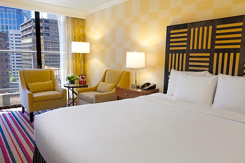 Pinnacle Hotel Harbourfront