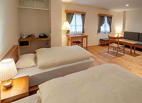 Twin Room with Shower
