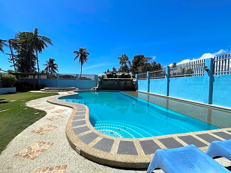 Argao Seabreeze Hotel powered by Cocotel