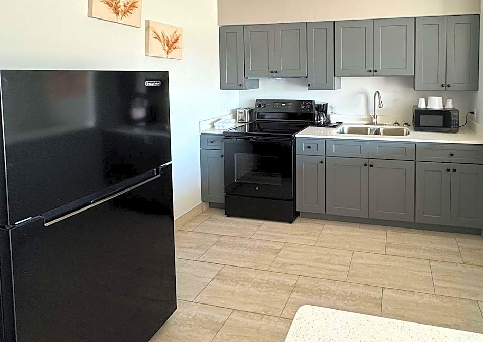 Studio 6-Englewood, FL