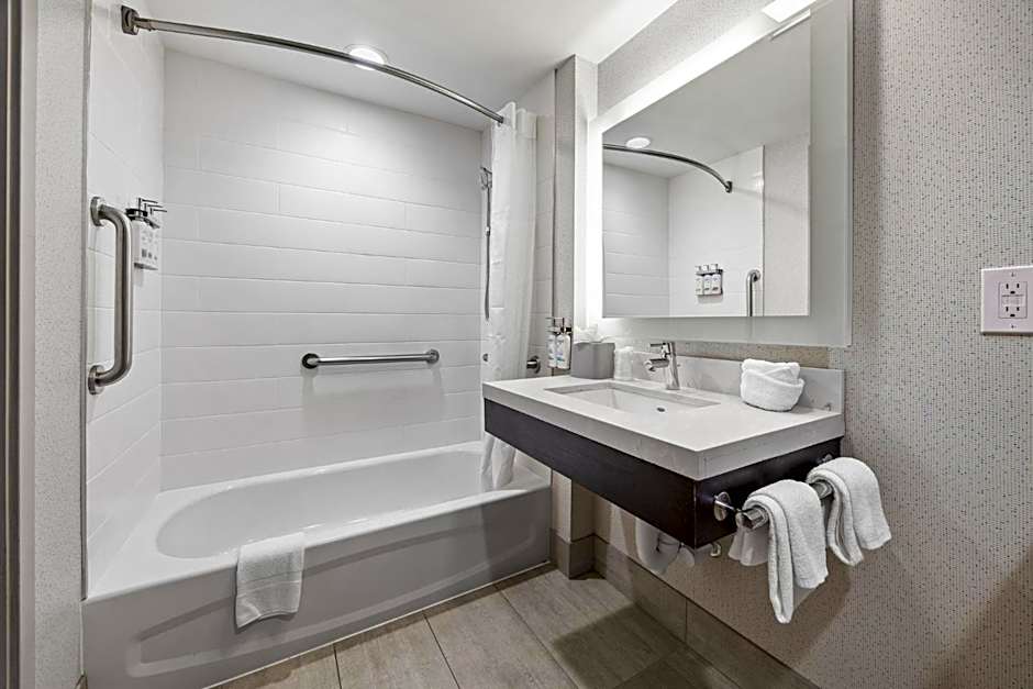 Holiday Inn Express Sunnyvale - Silicon Valley By IHG