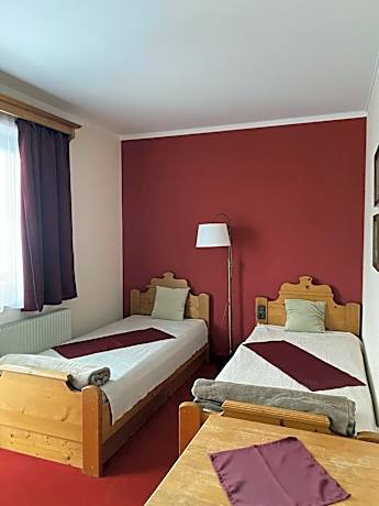 Triple Room with Mountain View