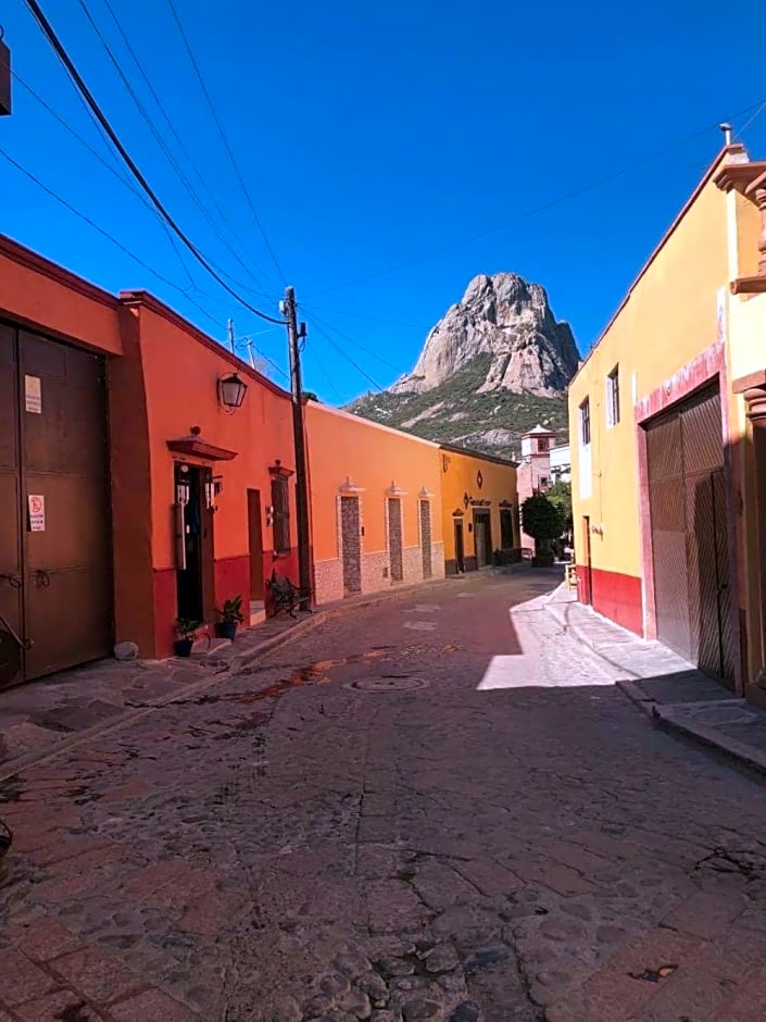 Hotel victoria bernal