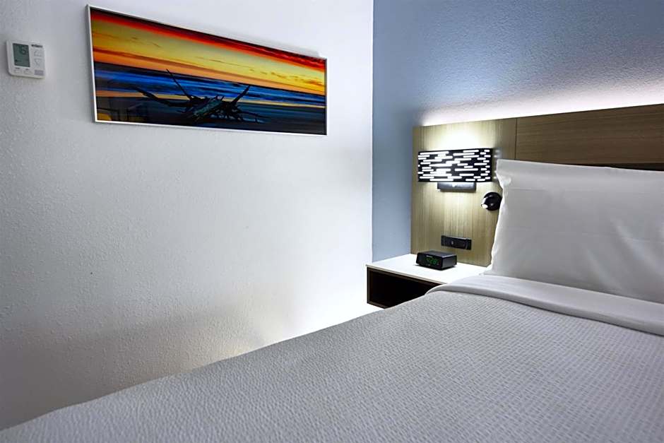 Best Western Point South