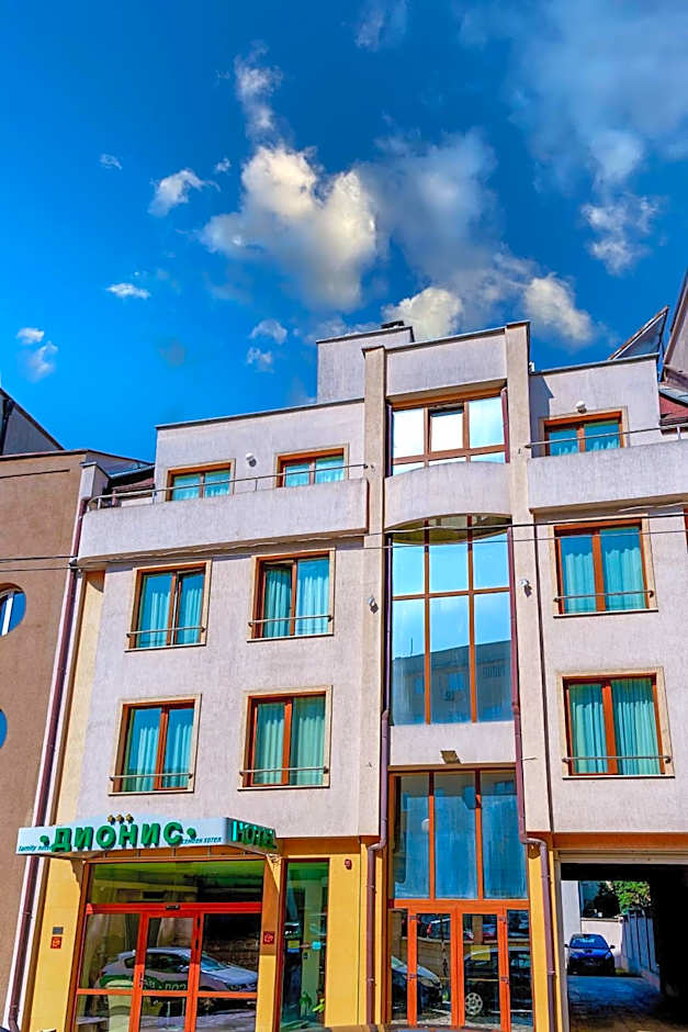 Dionis Hotel