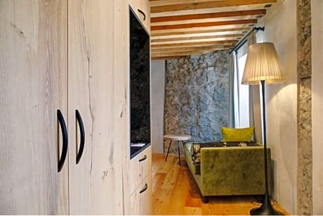 Suite with Mountain View