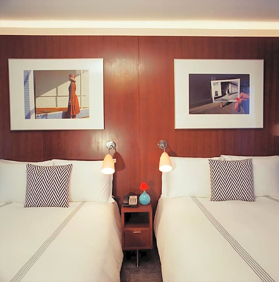 6 Columbus Central Park Hotel