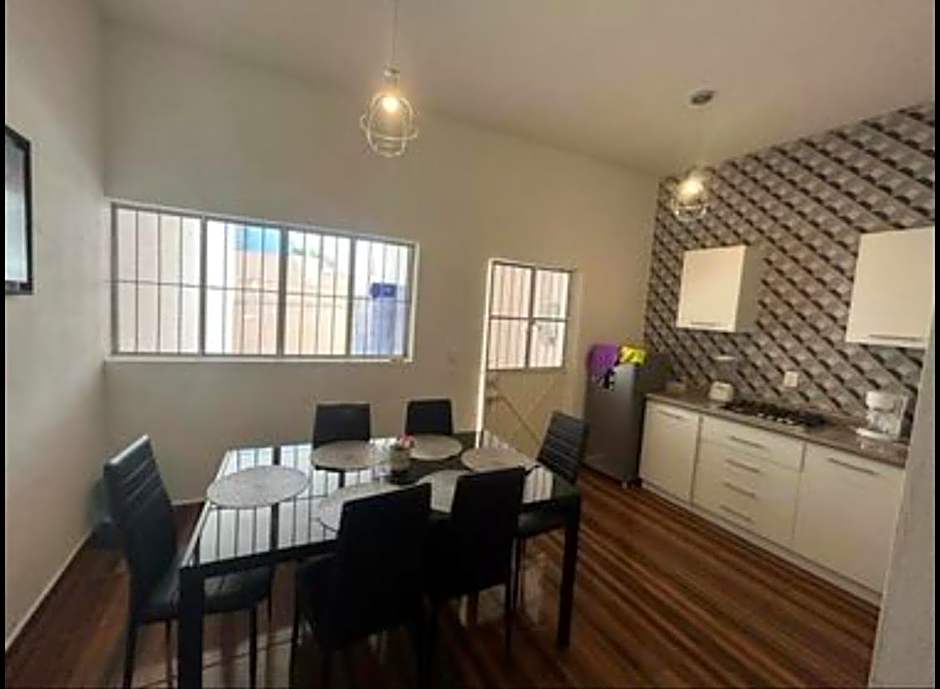 la casa de los abuelos a 150 metros del mar