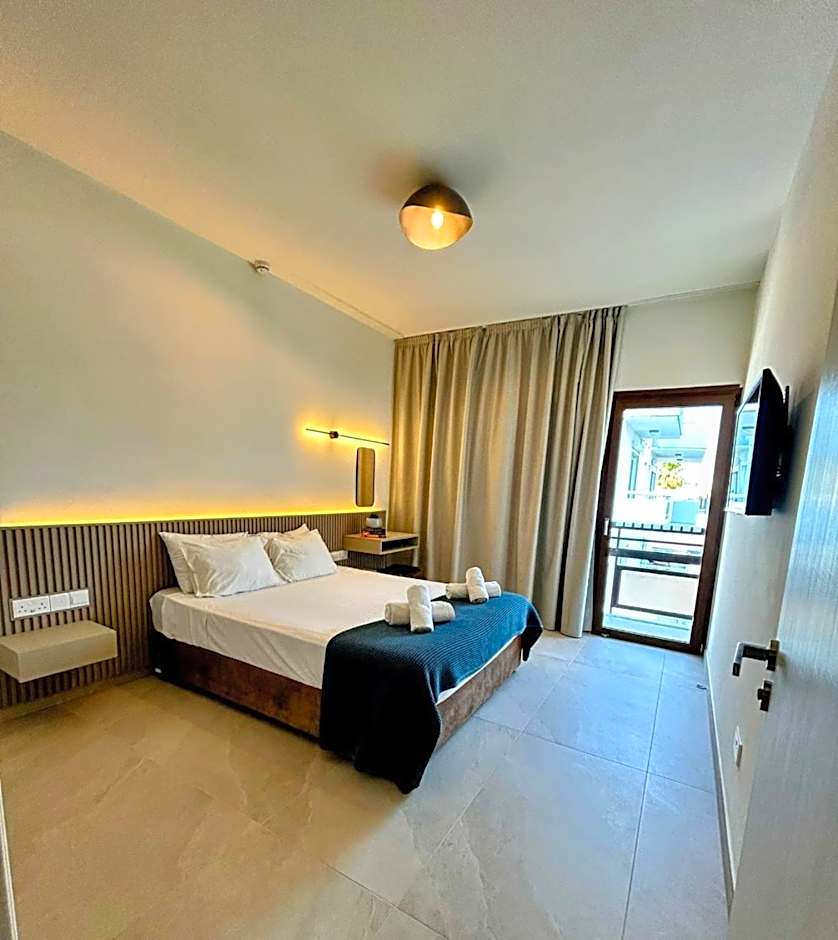 Pigeon Beach Hotel Apartments