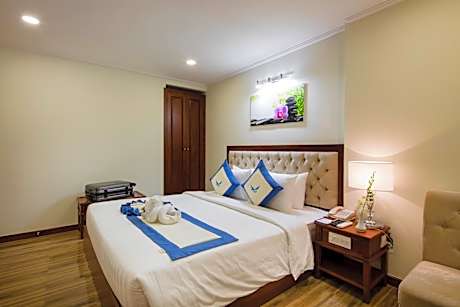 Superior Double or Twin Room with City View